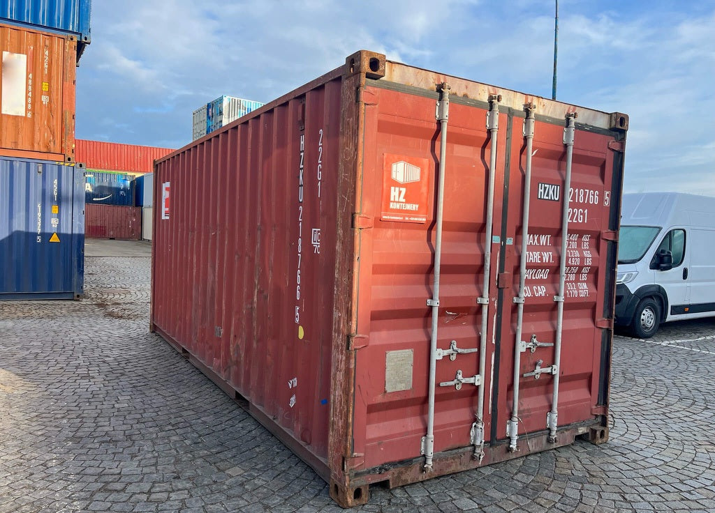 Contenedor marítimo de 20 pies usado rojo – HZKU 218 766-5